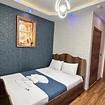 La Vien Hotel Old City