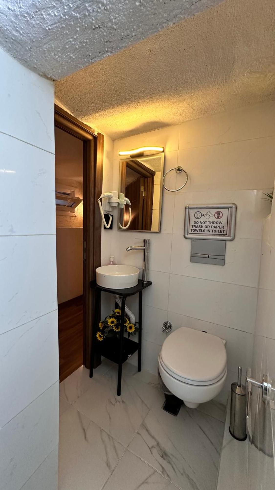 La Vien Old Hotel